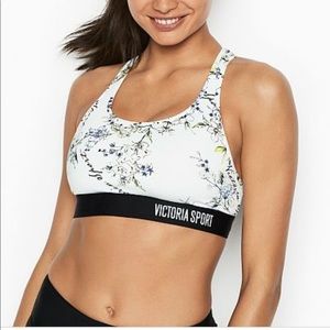 Victoria sport floral sports bra
